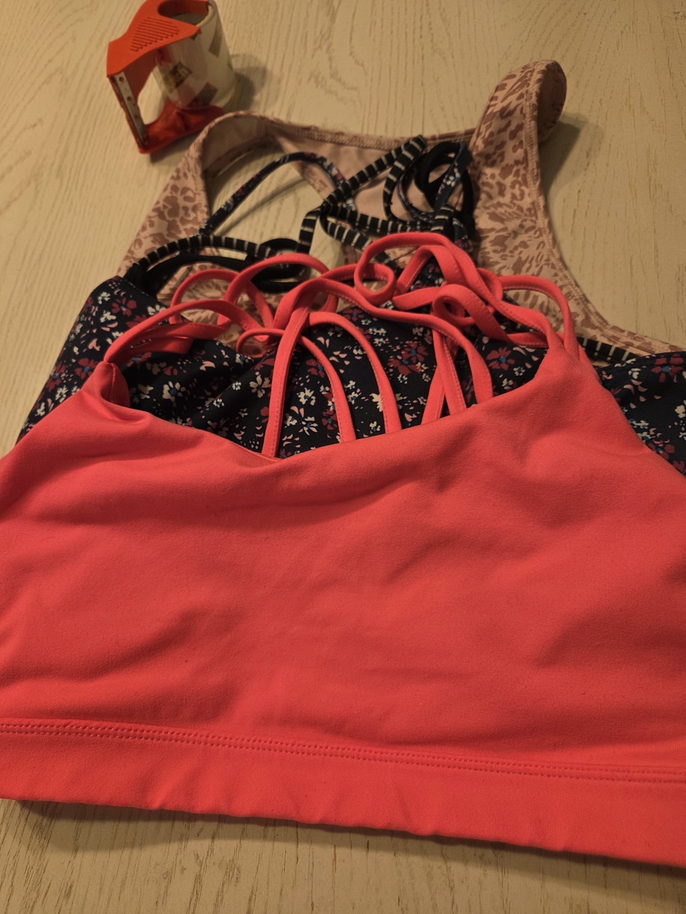 Gap Women's Sports Active 3 Bras Excellent